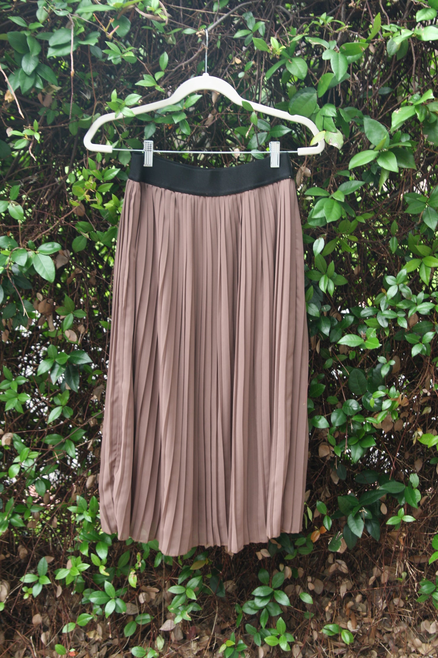 The Pleated Skirt (with NEW colors!)