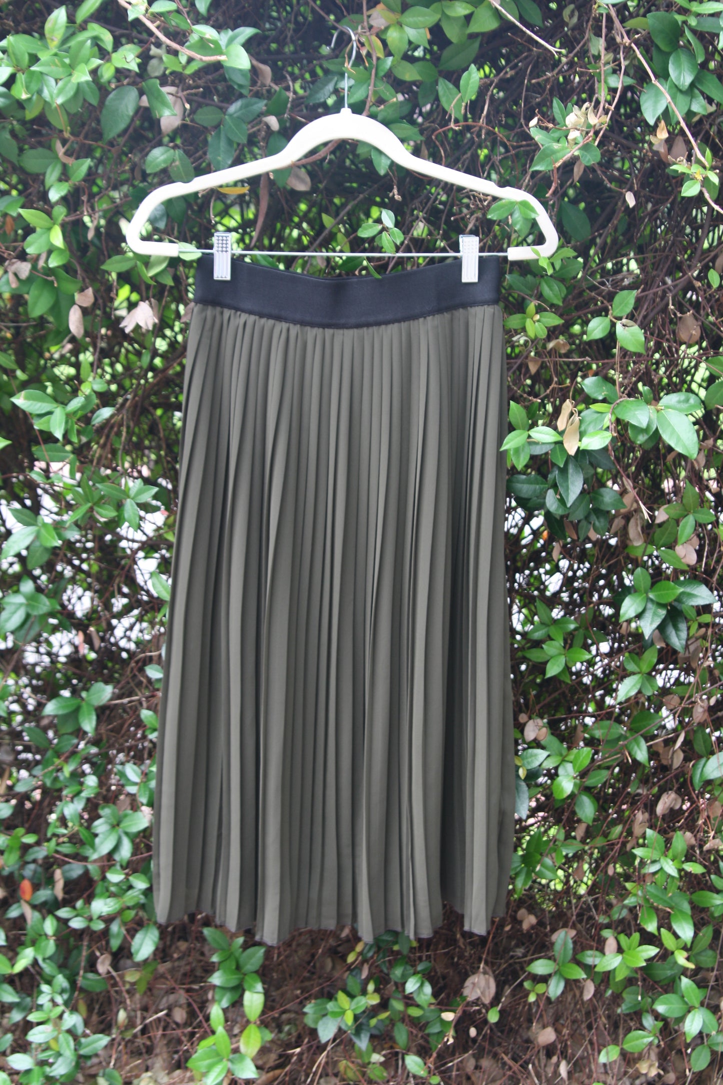 The Pleated Skirt (with NEW colors!)